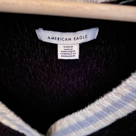 NWOT American Eagle Cropped Cardigan - Picture 2 of 3